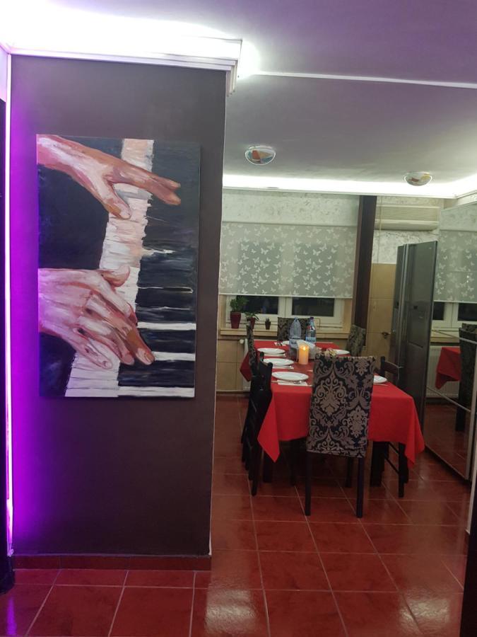 Ferienwohnung Centrul Vechi Bucuresti Biblioteca Nationala Exterior foto